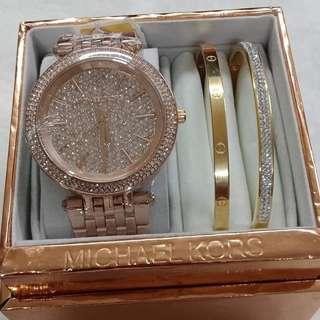 AUTHENTIC MICHAEL KORS SET WITH FREE LV WALLET