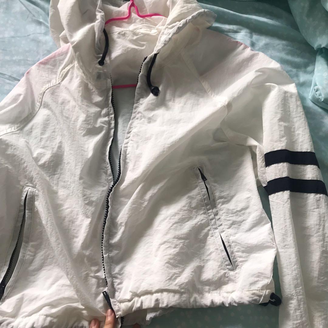 Henrietta windbreaker jacket store