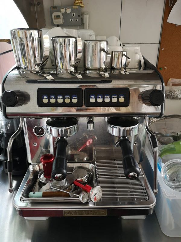 Commercial coffee machine and grinder, TV & Home Appliances, Kitchen