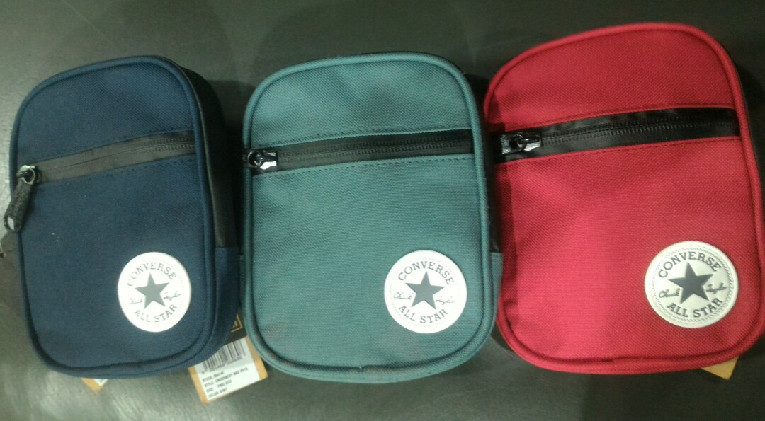 Converse small deals sling bag