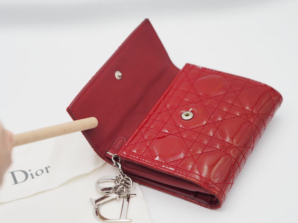 Dior cannage wallet deals
