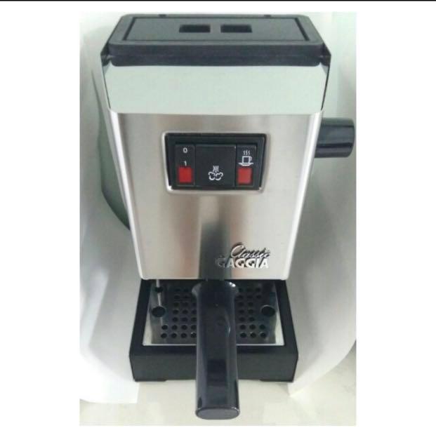 Gaggia Classic SemiAuto Espresso Machine, TV & Home Appliances