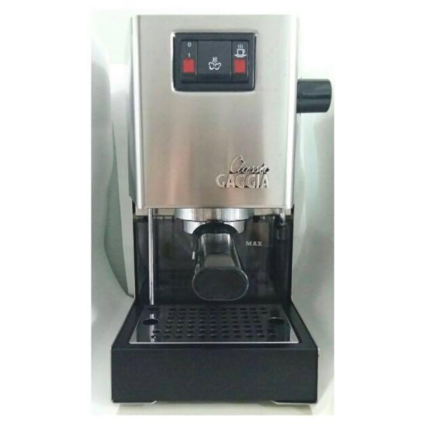 Gaggia Classic SemiAuto Espresso Machine, TV & Home Appliances