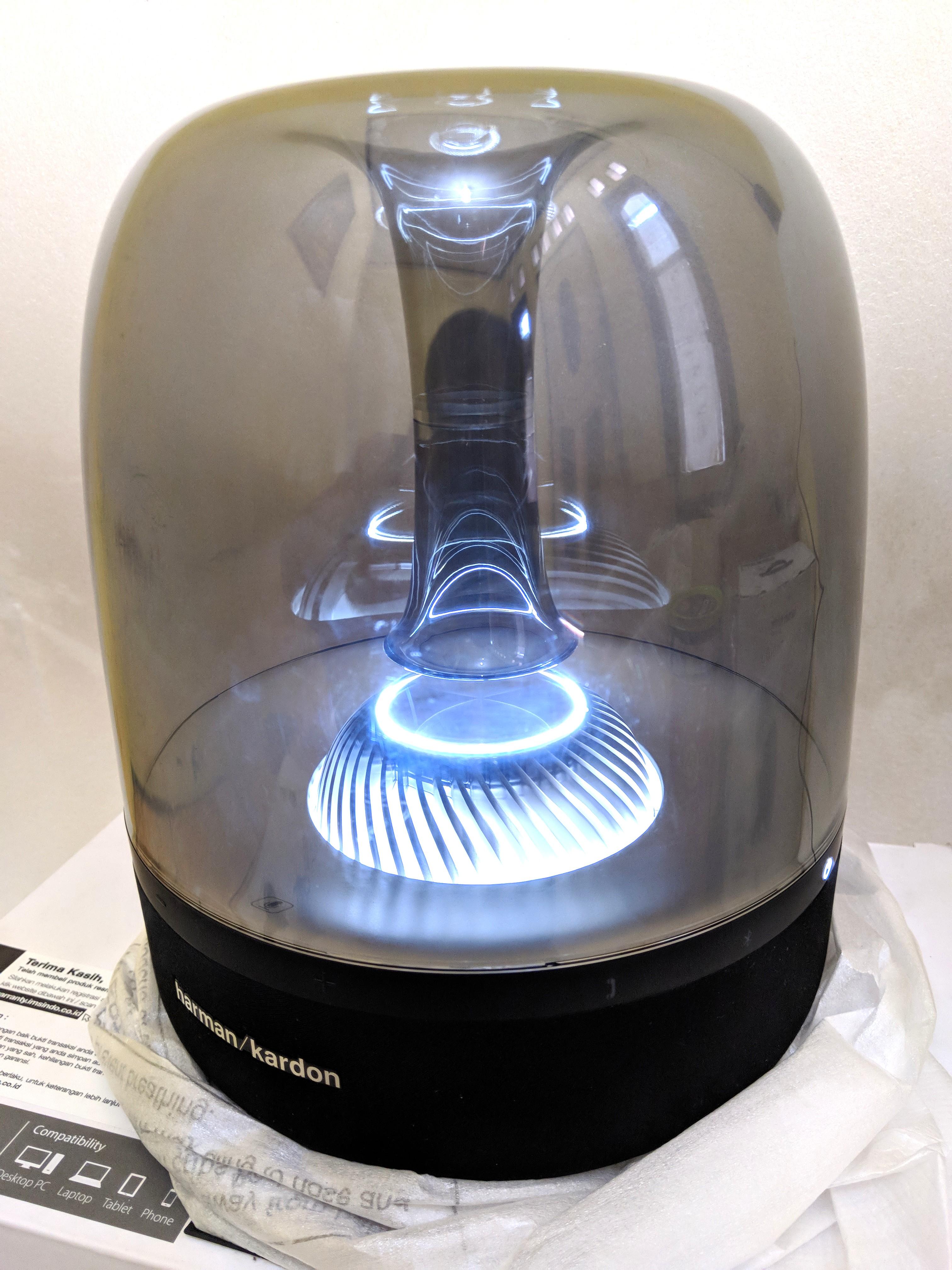 Harman Kardon Aura Studio 2, Elektronik 