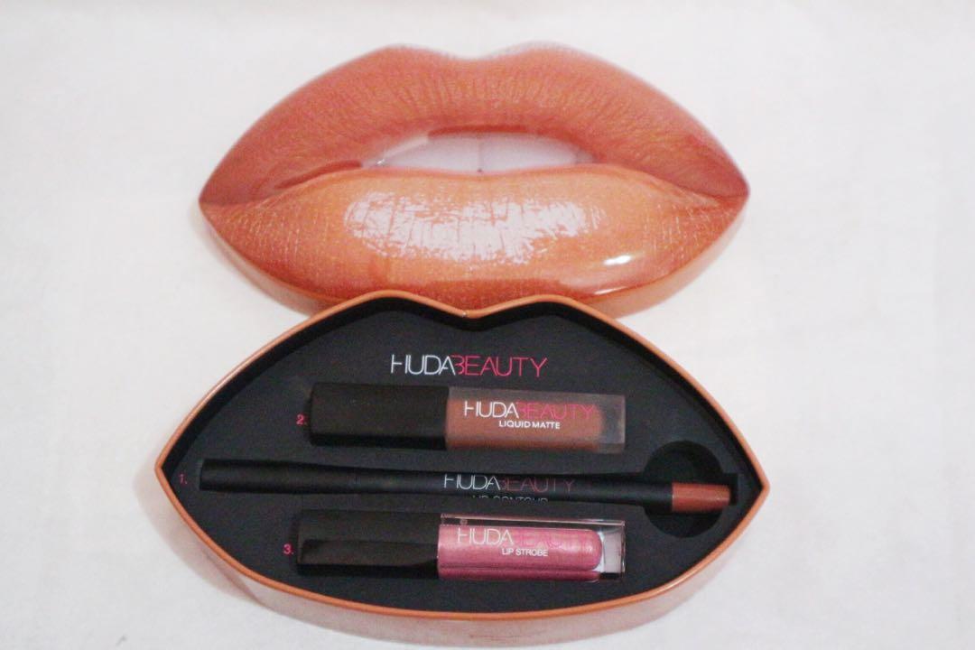 Huda Beauty Lip Contour Set (Trendsetter), Kesehatan & Kecantikan, Rias