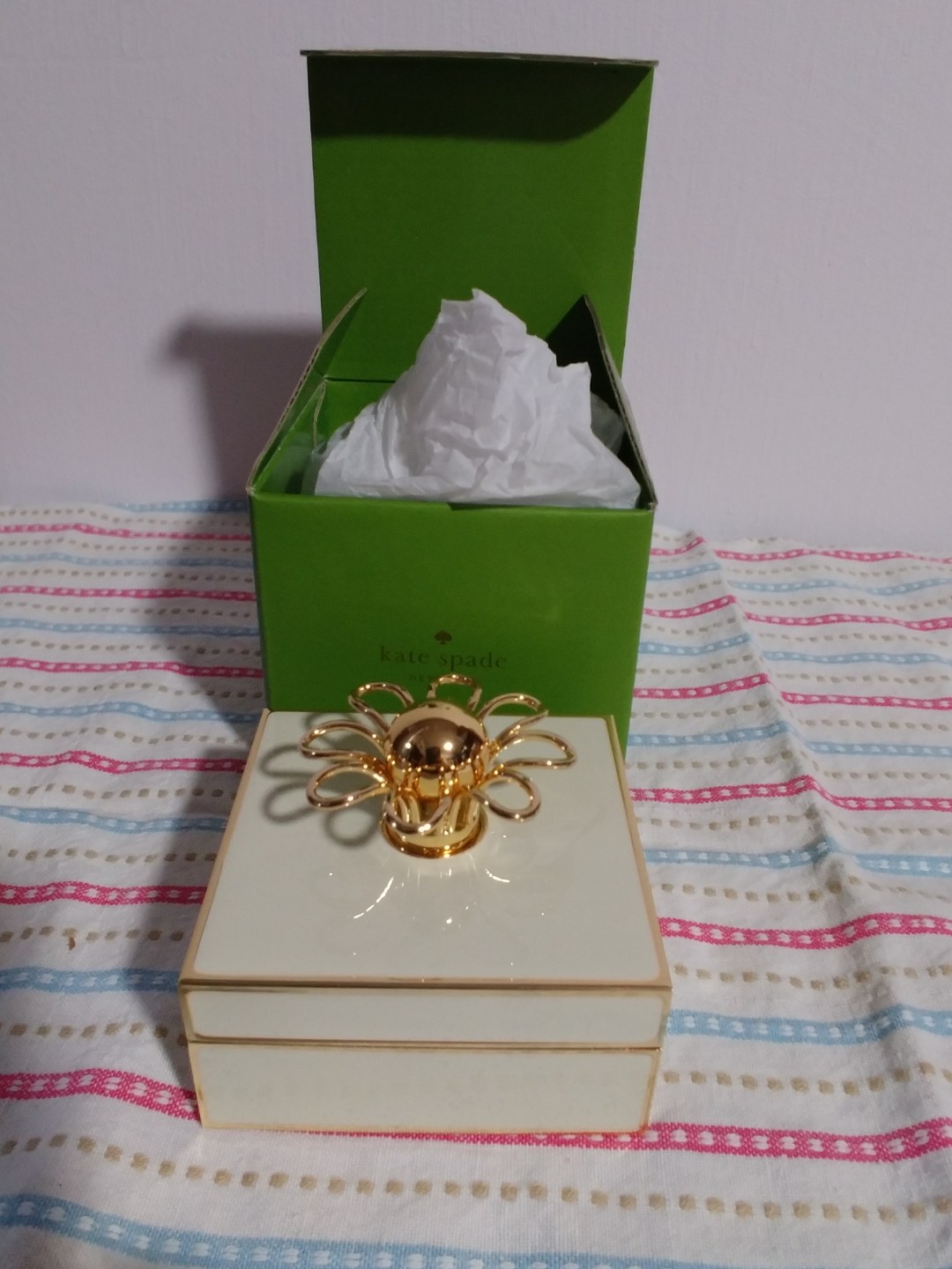 Kate Spade Keaton Jewelry Box Cream color, Luxury, Accessories on Carousell