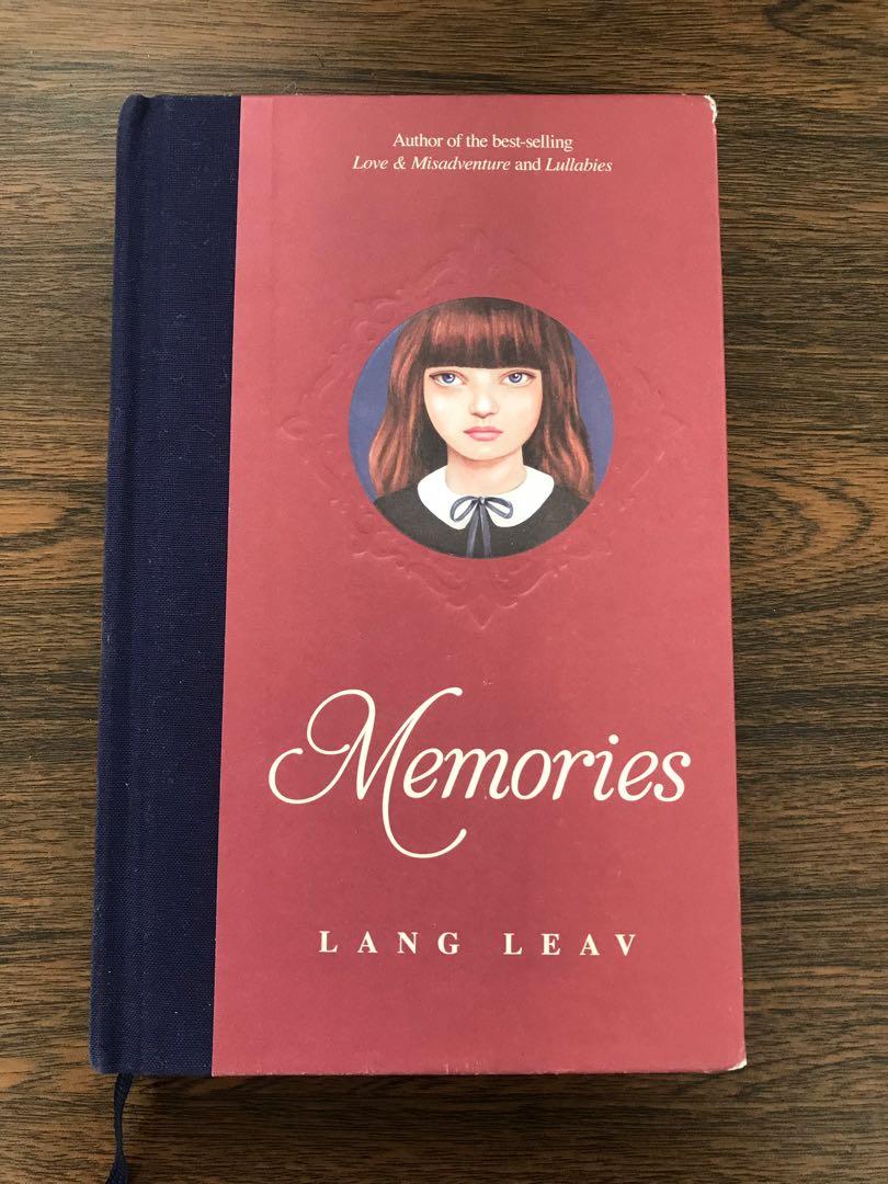 Where Did Lang Leav Go To School