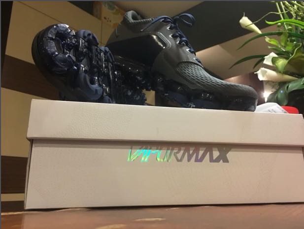 vapormax r