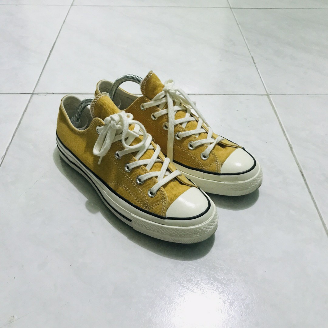 converse jurong point
