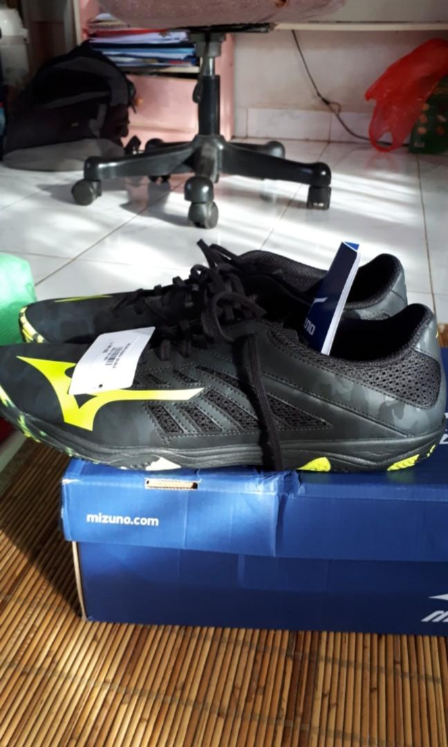 Sepatu Futsal Mizuno Basara 103 Sala Fesyen Pria Sepatu Lainnya Di Carousell