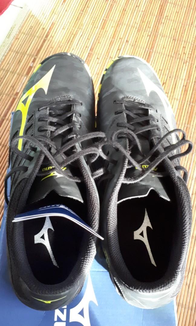 Sepatu Futsal Mizuno Basara 103 Sala Fesyen Pria Sepatu Lainnya Di Carousell