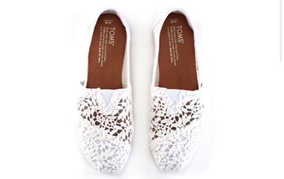 TOMS White Lace Leaves Women s Classics US6.5