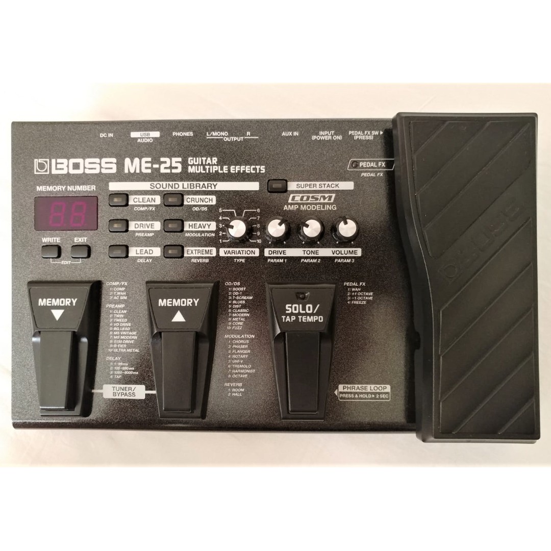 BOSS ME25 Guitar MultiEffects Pedal, Hobbies & Toys, Music & Media