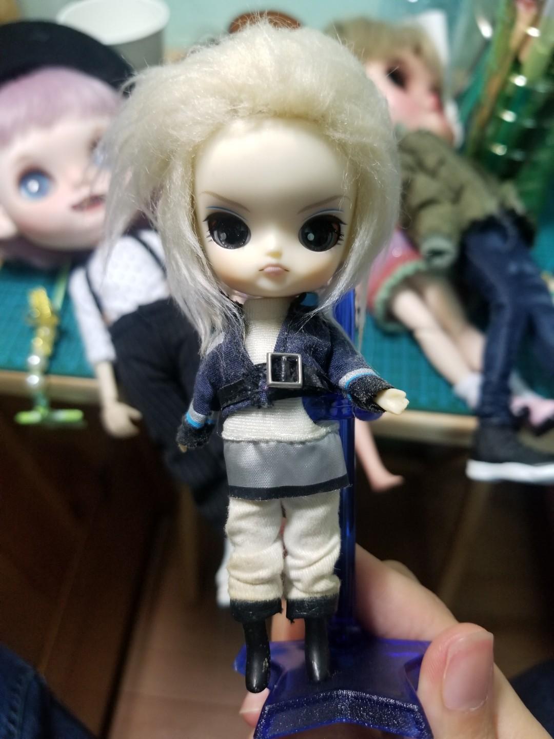 mini pullip dolls