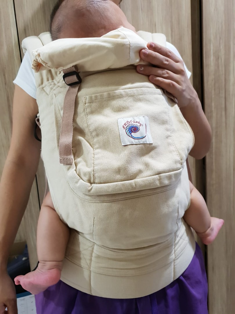 ergo baby carrier beige