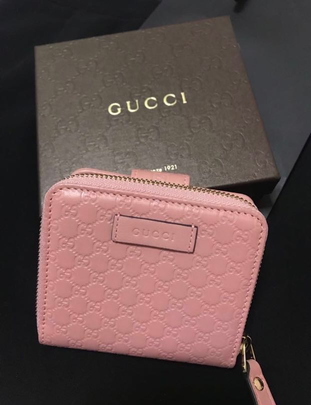 gucci small pink wallet