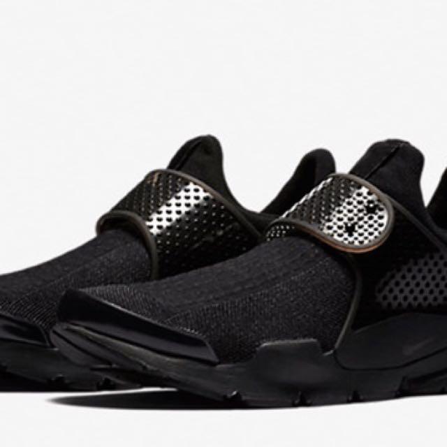 All black online sock darts