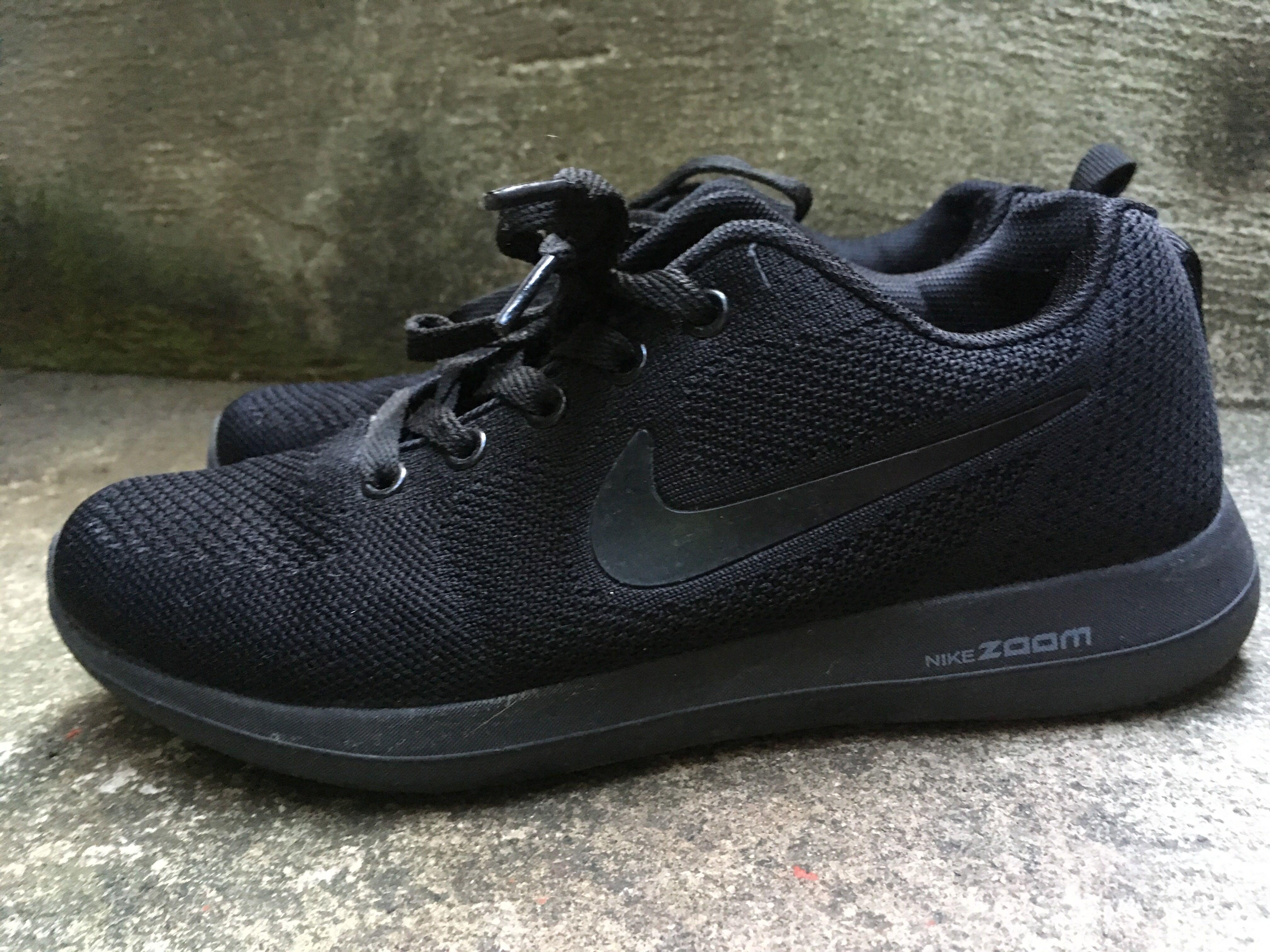 Nike zoom pure black hotsell