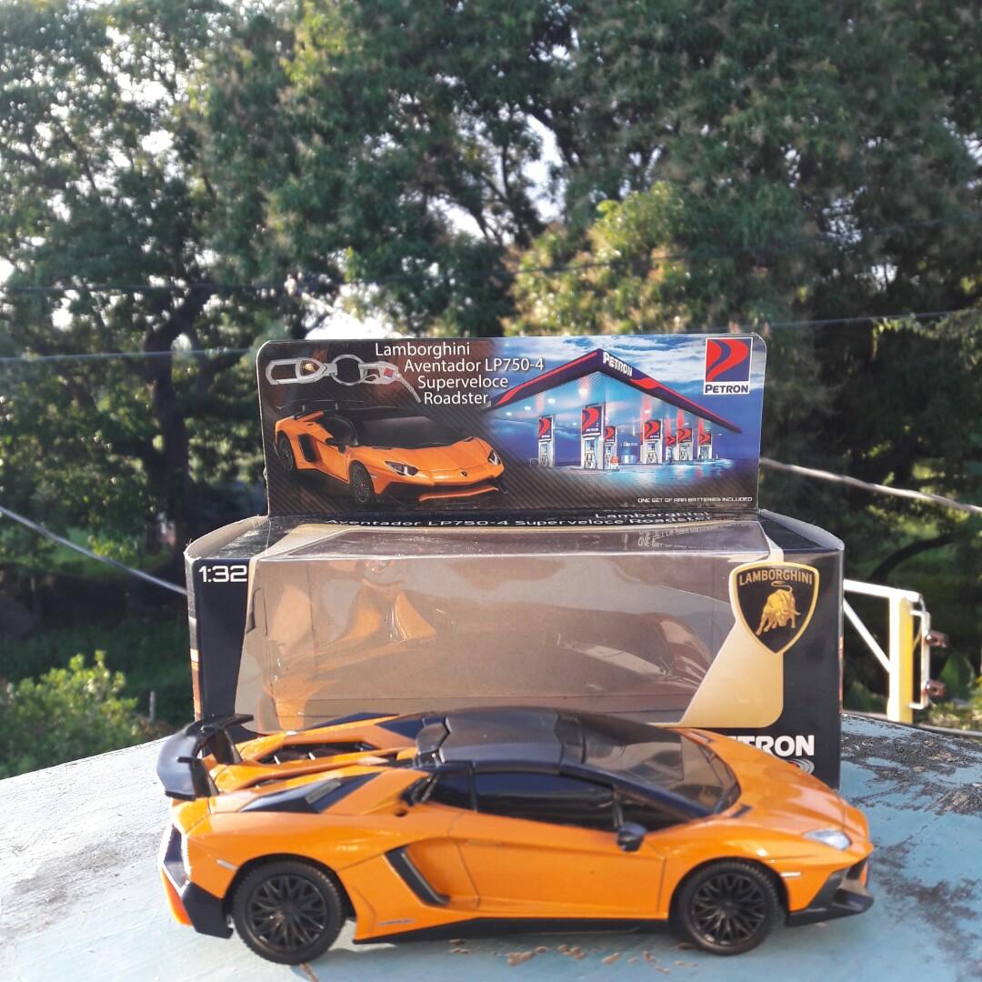Lamborghini aventador s petron outlet