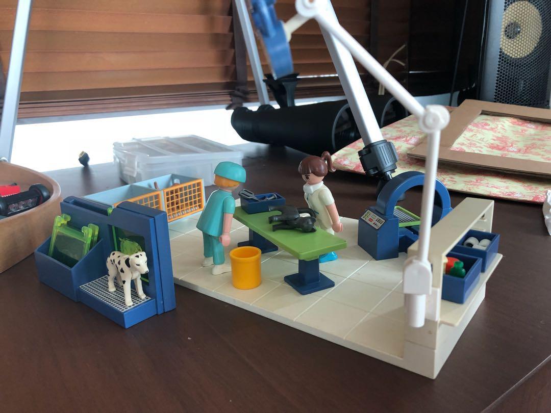 playmobil vet operating room