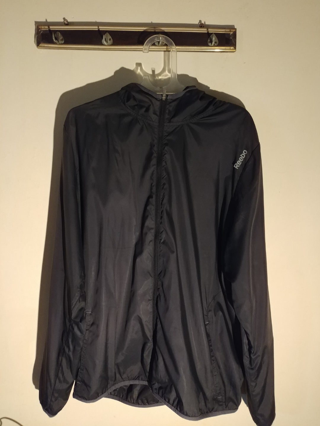 running jacket reebok