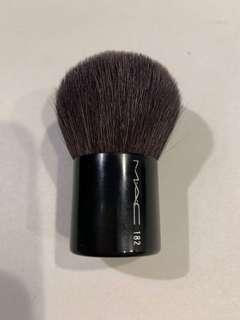MAC kabuki brush 182