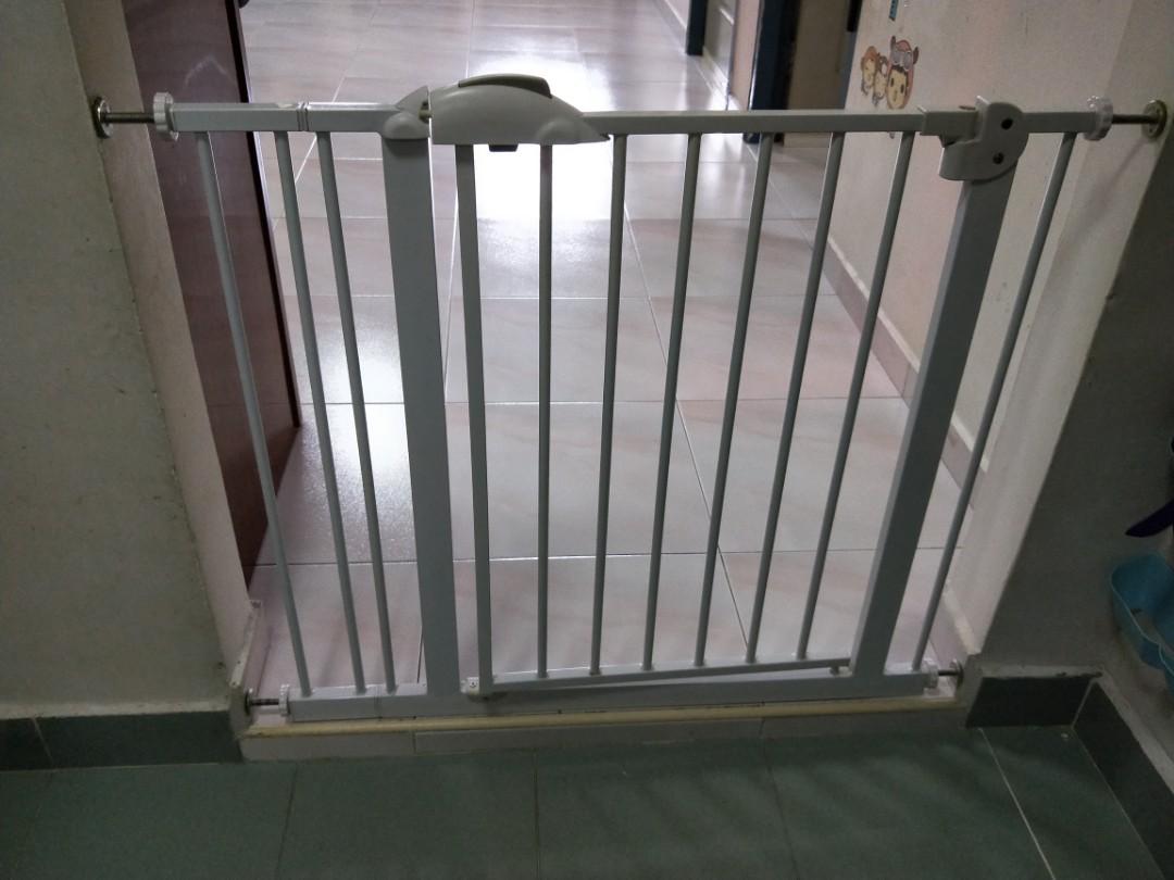 baby safe safety gate