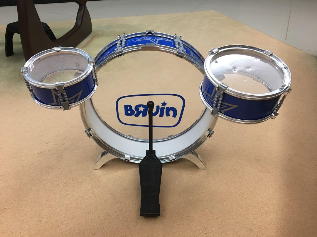 bruin drum set