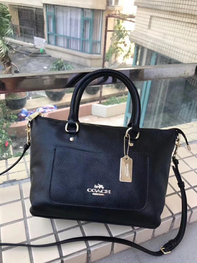 Coach口袋水餃包, 名牌精品, 精品包與皮夾在旋轉拍賣