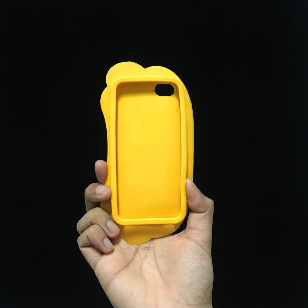 COTTON ON Subway Phonecase iPhone 5 and 5s (Category: Cases & Sleeves) located in Cebu City. Submitted by mrjannchristian (Listing ID 180153429, Image 2). Description: #garagesale11.