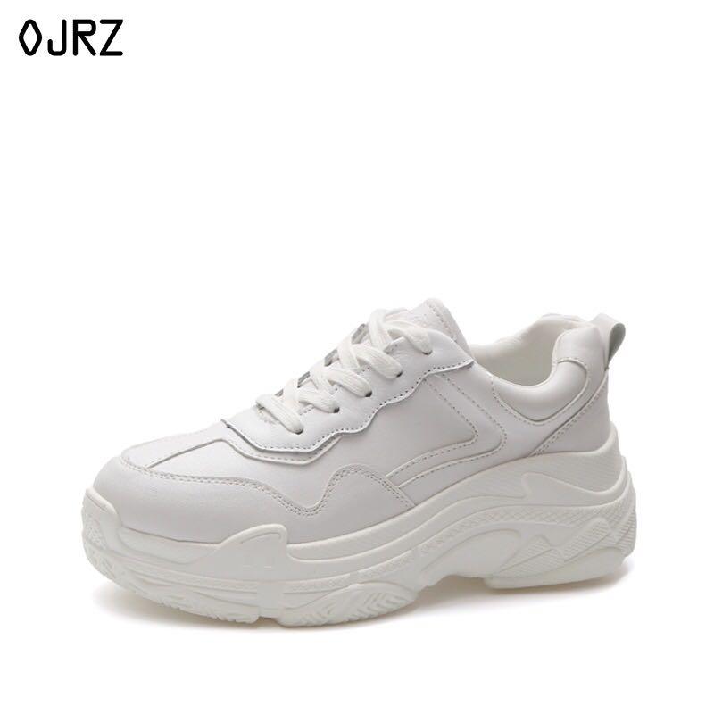 Famous white shoes Women s Fashion Footwear Sneakers on Carousell