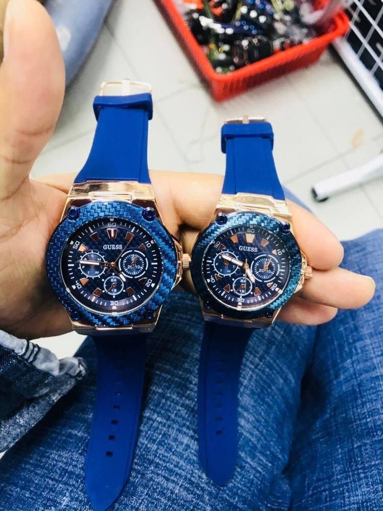 Couple watches guess shop