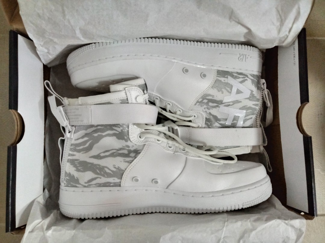 Air force 1 winter camo top