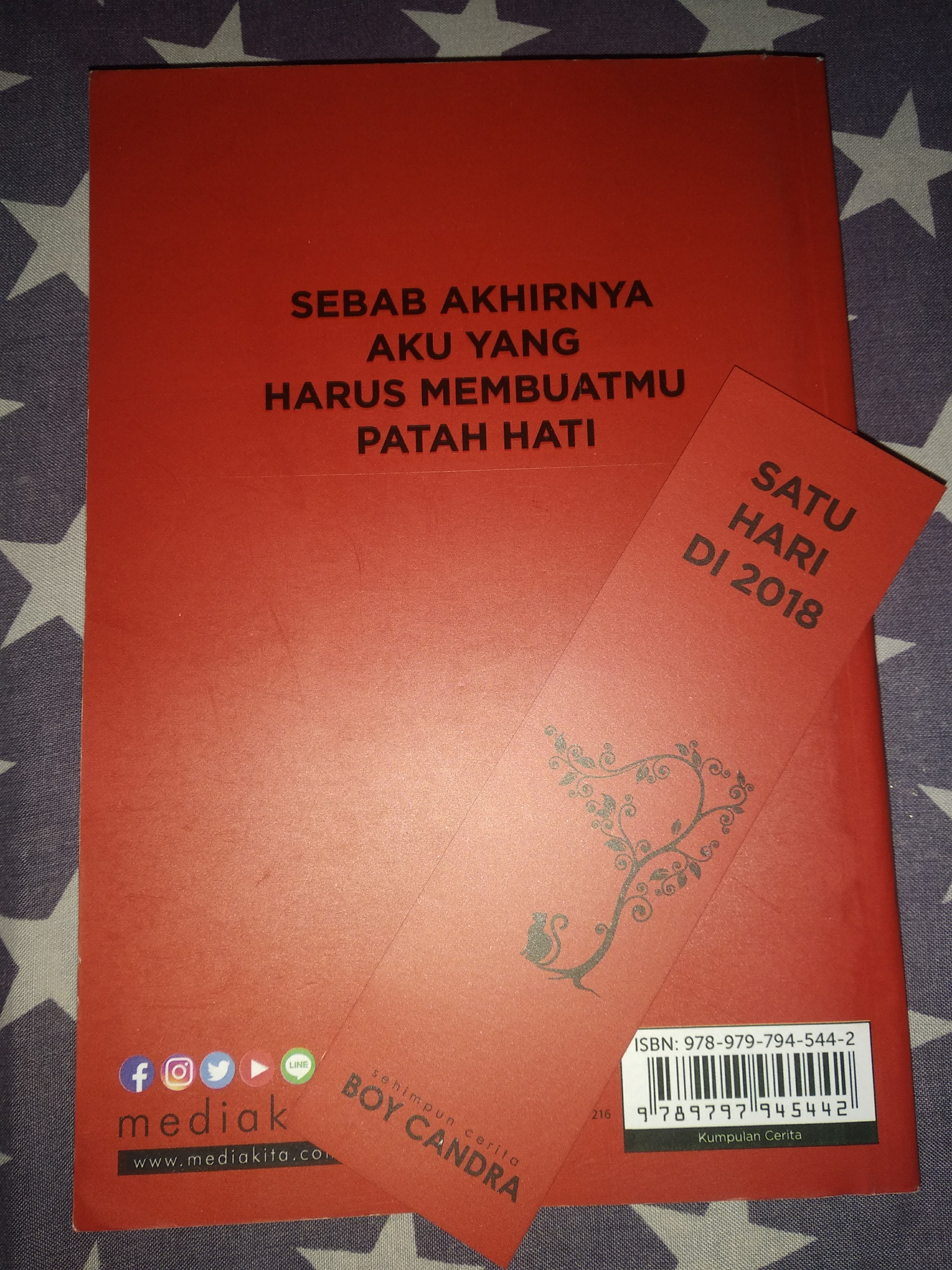 Novel Satu Hari di 2018 by Boy Candra Books & Stationery Books on Carousell