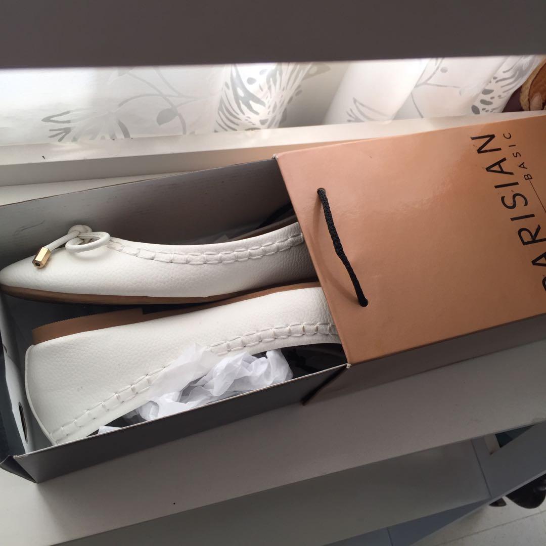 Parisian White Flats Shoes, Women's Fashion, Footwear, Flats & Sandals ...