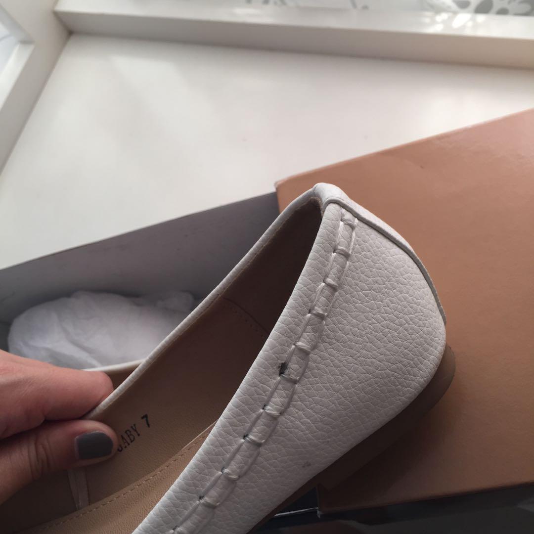 Parisian White Flats Shoes, Women's Fashion, Footwear, Flats & Sandals ...