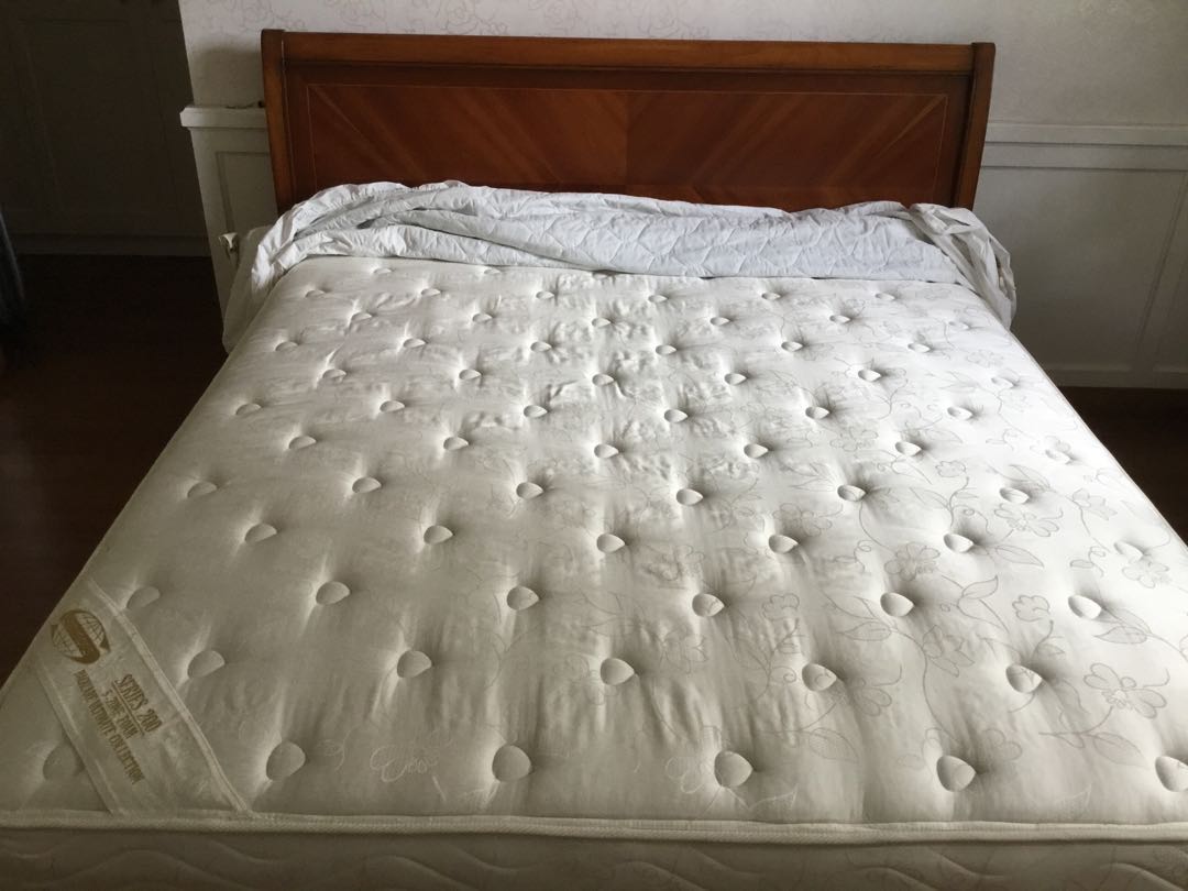 Simmons King Size Mattress Backcare Ultimate 5 Zone Foam Furniture Beds Mattresses On Carousell