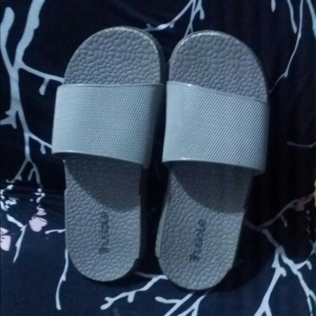 sm slippers