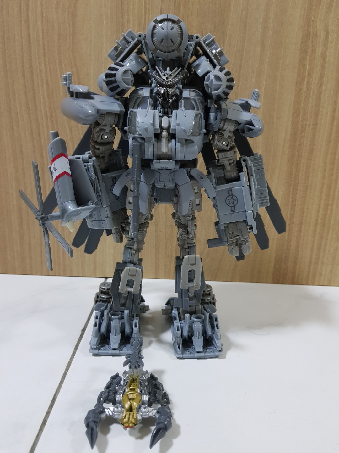 Blackout transformers hotsell studio series