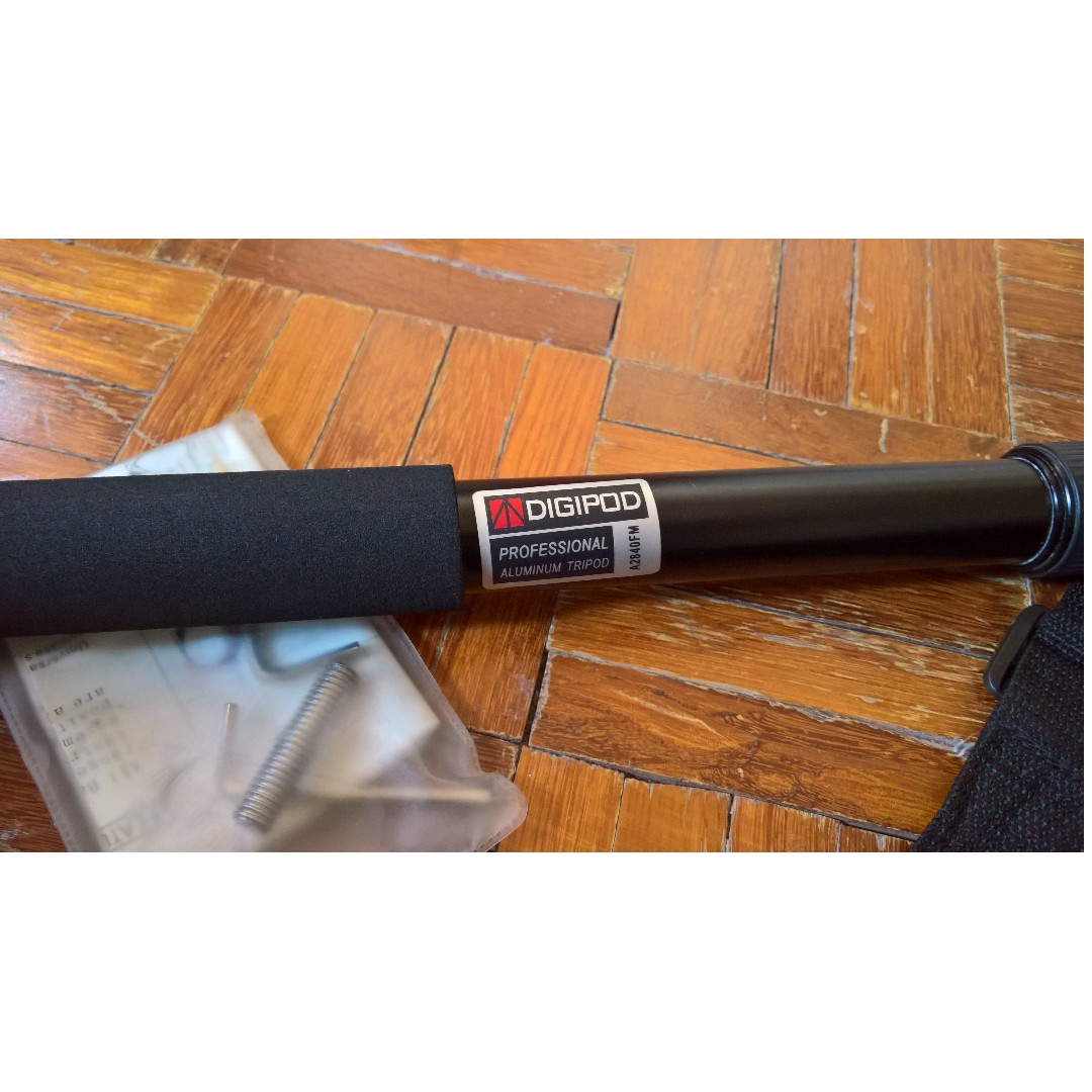 Tripod + Monopod (2 in 1), Photography, Photography Accessories