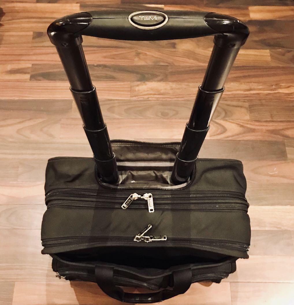 TUMI Alpha Classic Black 2 Wheeled Trolly Briefcase (used), Men's Fashion, Bags & Wallets