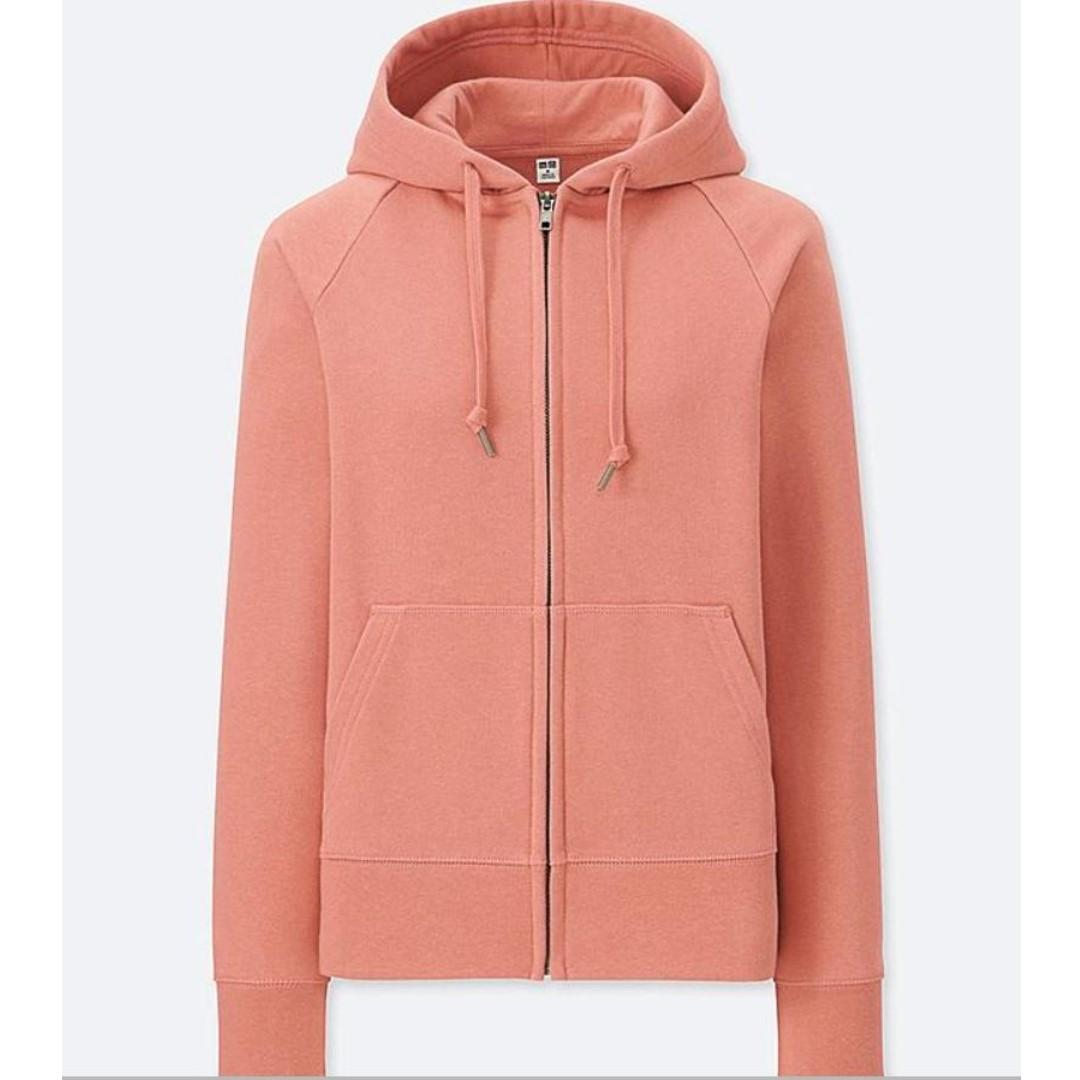 Uniqlo hot sale pink hoodie
