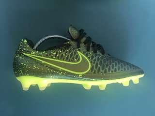 Nike Magista Opus FG