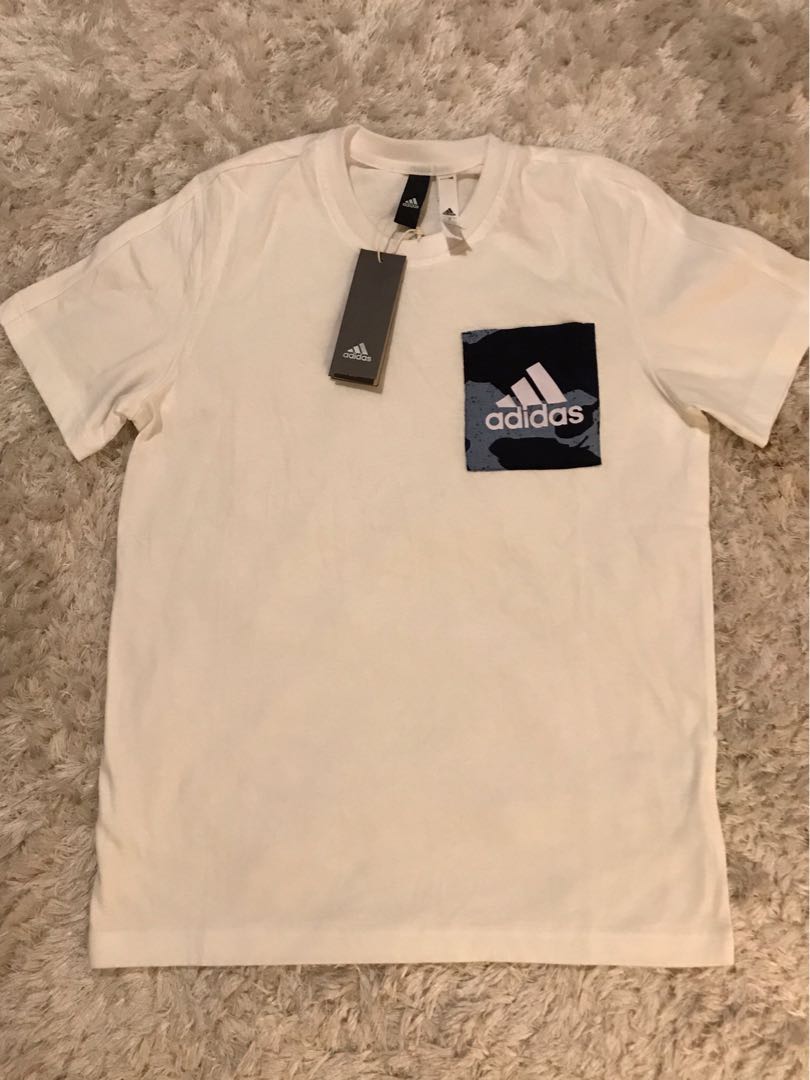 adidas ess aop tee