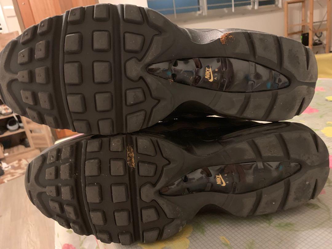 Nike air 95 black gold on sale