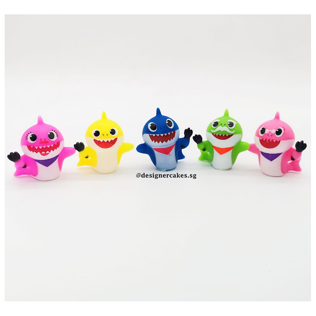 baby shark plastic toys