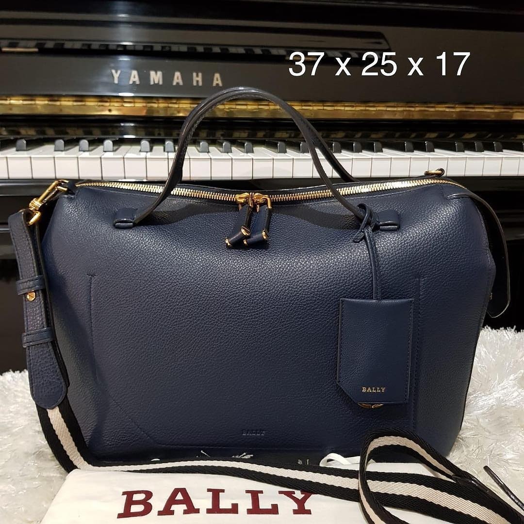 Bally kissen bag sale