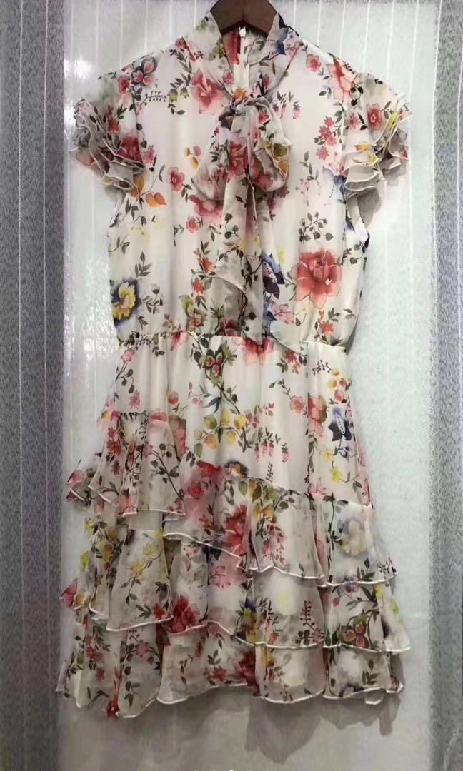 Alice and olivia silk hotsell dress