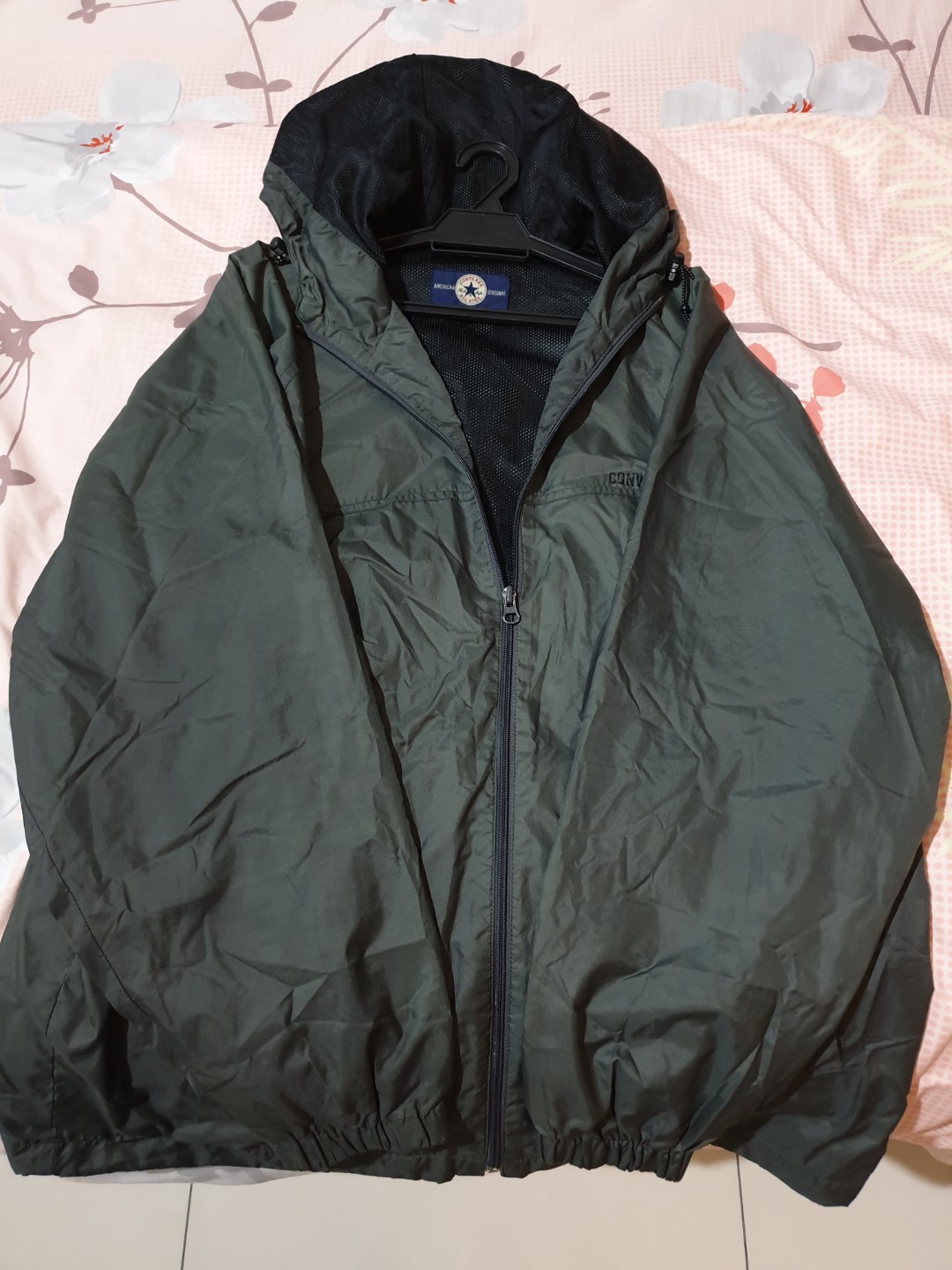 {keywor d} converse windbreaker