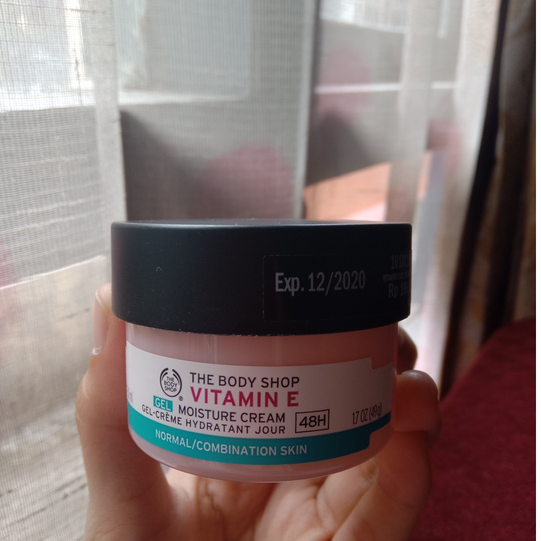 The Body Shop Vitamin E Gel Moisture Cream, Kesehatan & Kecantikan